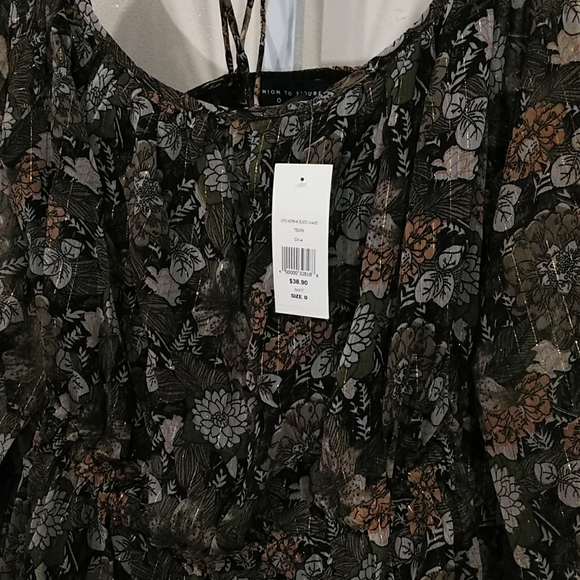 FTF T-STRAP BLOUSE - Picture 11 of 12